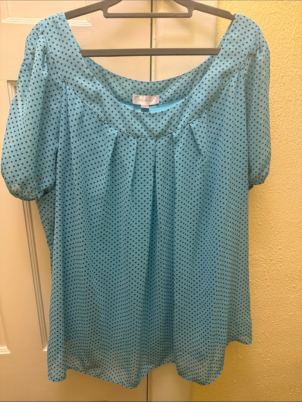 dressbarn Aqua Polka Dot Scoop Neck Blouse